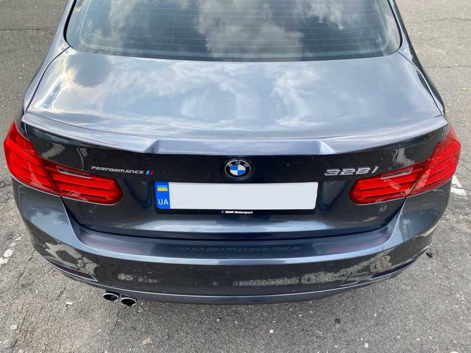 Спойлер (ДЕФЕКТ) BMW 3 F30 F80 M4 Стиль (Під фарбування) Ф30