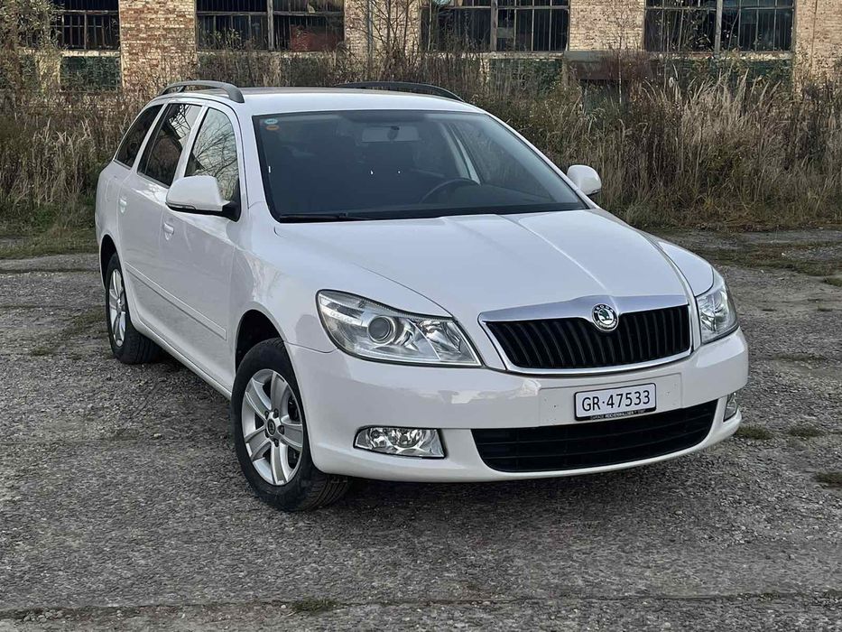 Продам  машину Шкоду (Skoda Octavia)