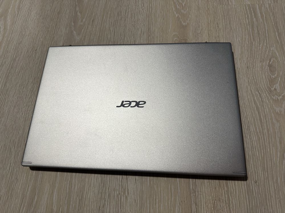 Acer Aspire 5 w fantastycznym stanie - 8GB RAM, 512GB SSD