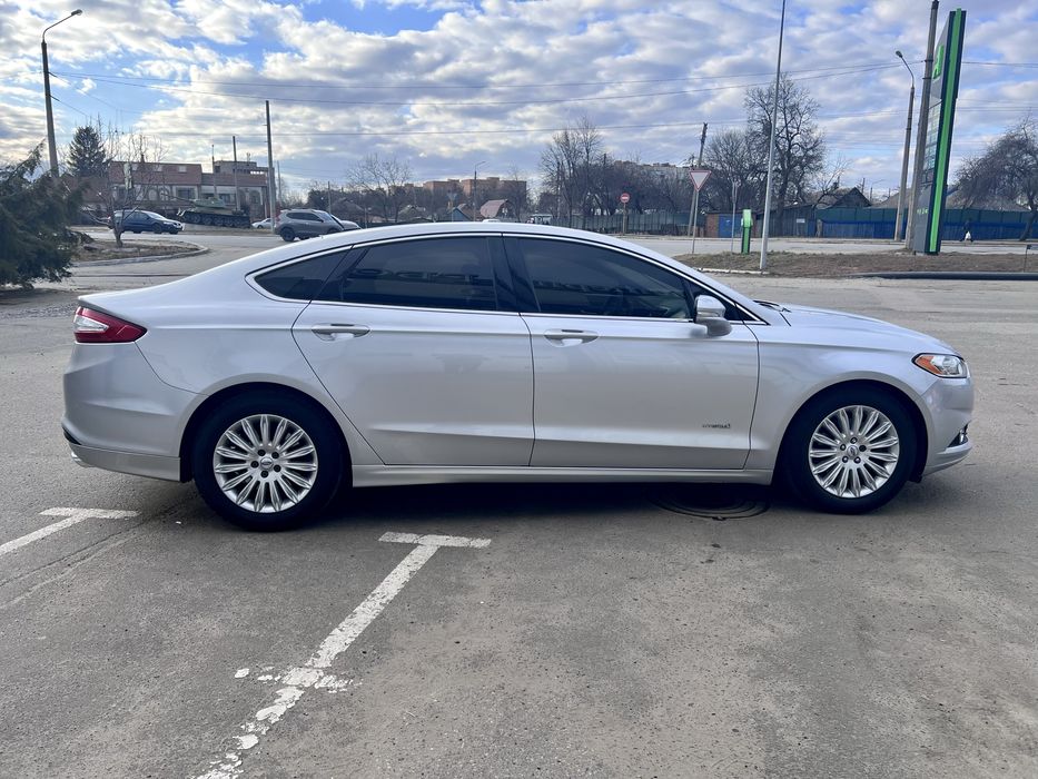 Продам Ford Fusion plug-in hybrid (Подзаряжаемый гибрид)