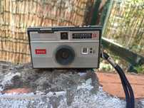 Máquina Fotográfica Antiga da Kodak Analógica