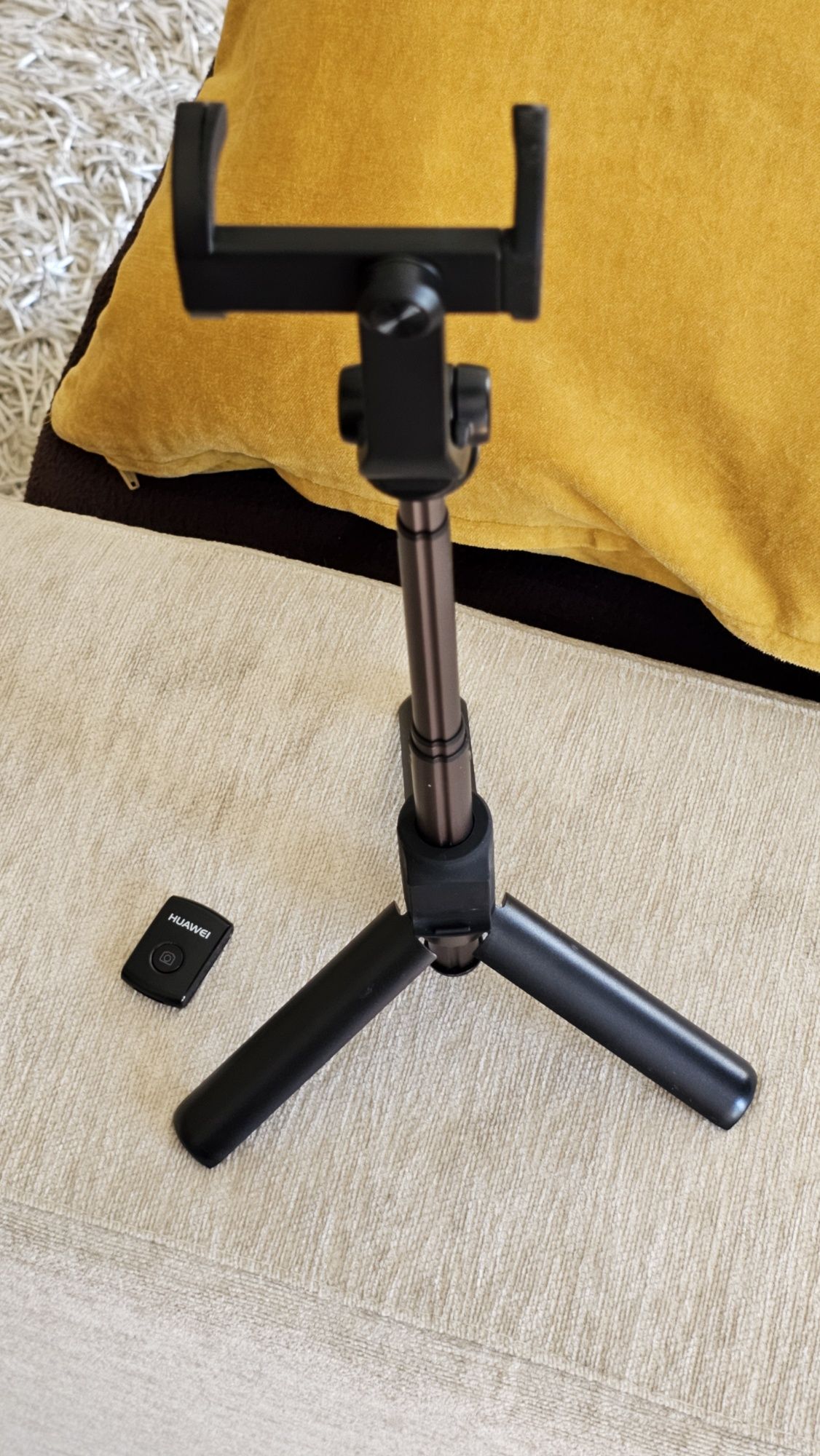 Conjunto Huawei (P30 Pro + Watch GT3 + SelfieStick AF15)