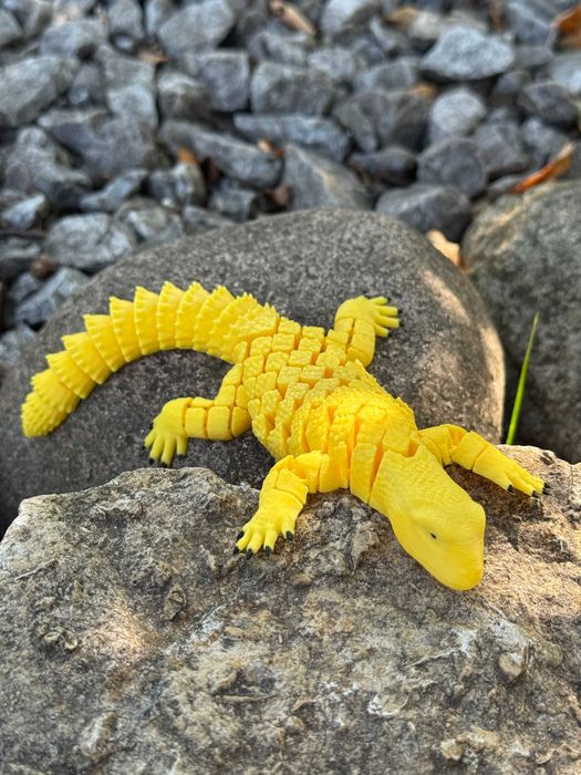 Jaszczurka Uromastyx (Biczogon) przegubowa 3D–pancerny gad z segmentów