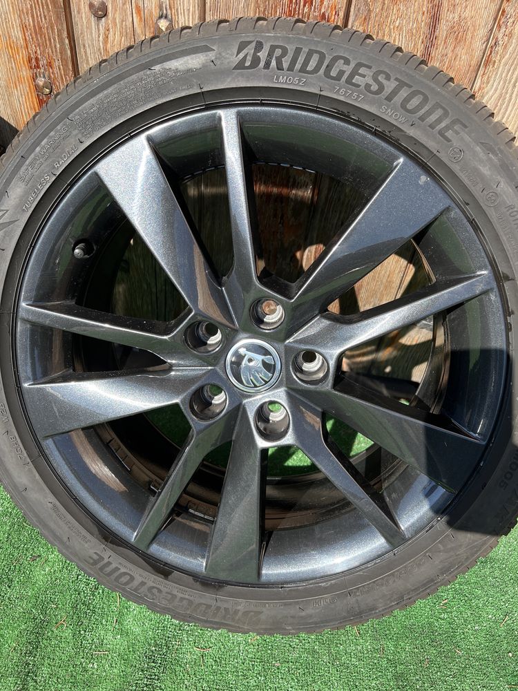 Alufelgi 5x112 SKODA oryginał 17 cali