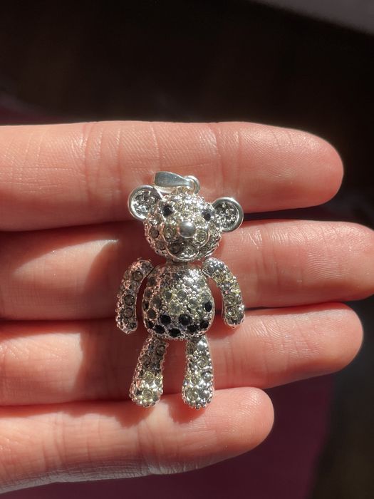 zawieszka w ksztalcie misia