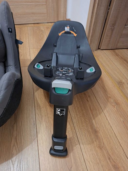 Fotelik samochodowy Cybex Sirona Z i-size + baza obrotowa