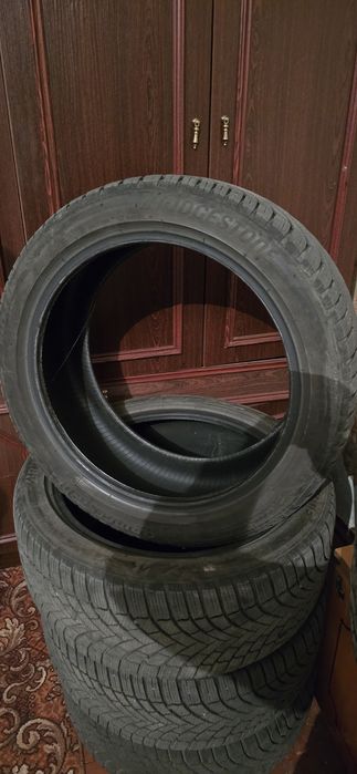 Б/В Гума зимова Bridgestone Blizzak 235/45R18