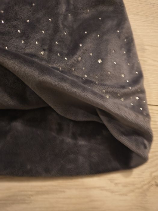 Czapka zimowa polarowa z diamencikami  oversize  jak nowa