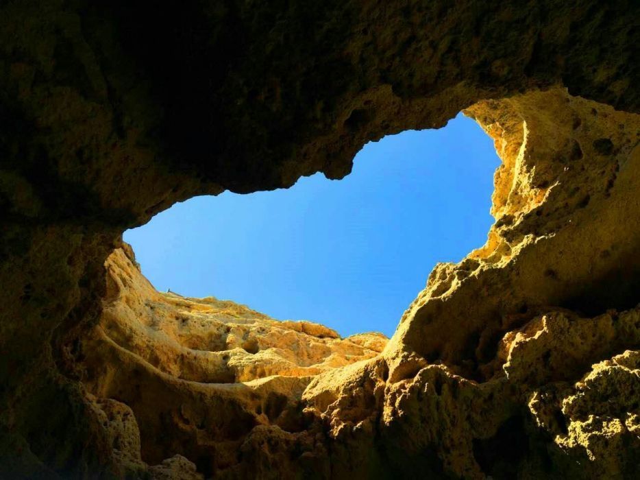 Passeio às Grutas de Benagil de barco de Portimão