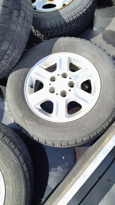 Колеса 114.3/5R15 215/65/15C