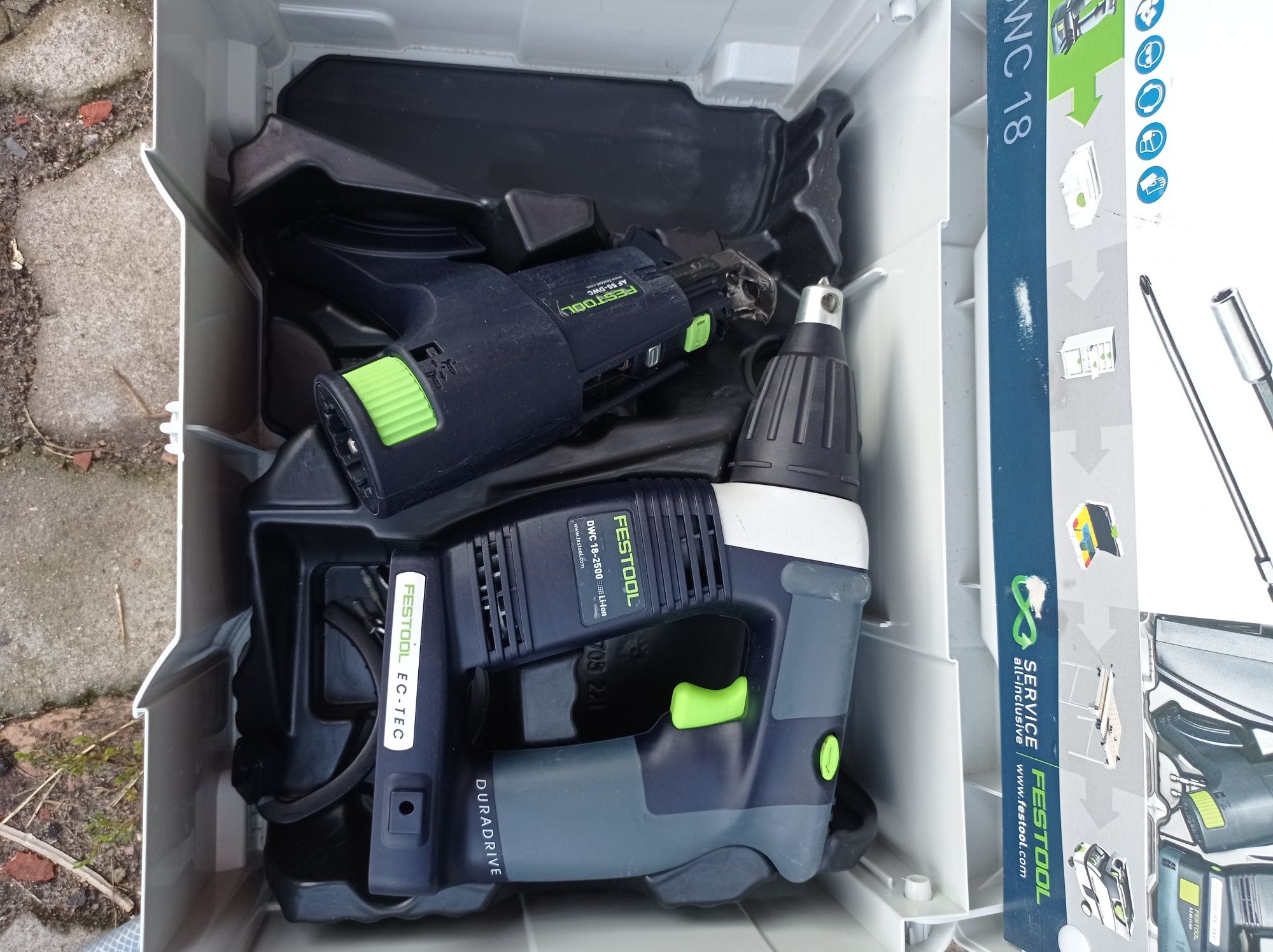 Frezarka do renowacji SAF750 oraz inne narzędzia Festool