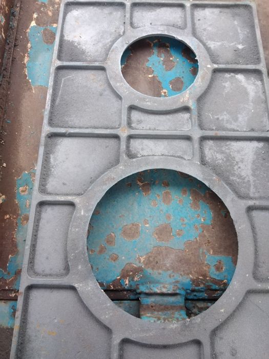 Продам чугунные плиты булат 710х410 , дверцы, колосники