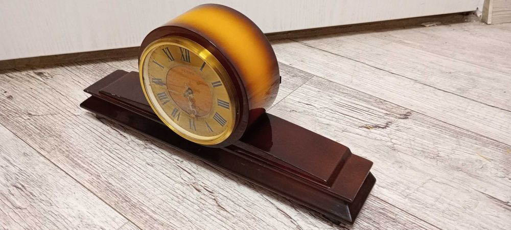 Stary zegar kominkowy / kredensowy