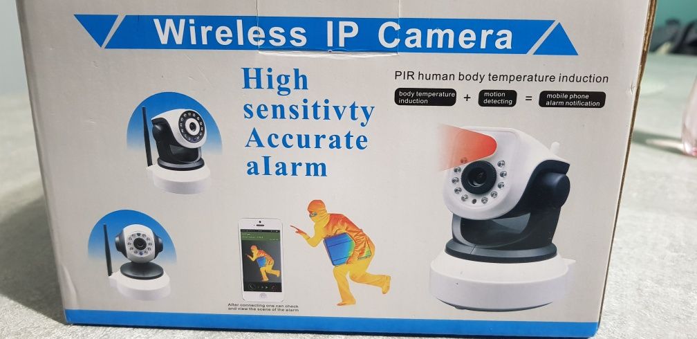 Kamera IP wi-fi wireless niania obrotowa.