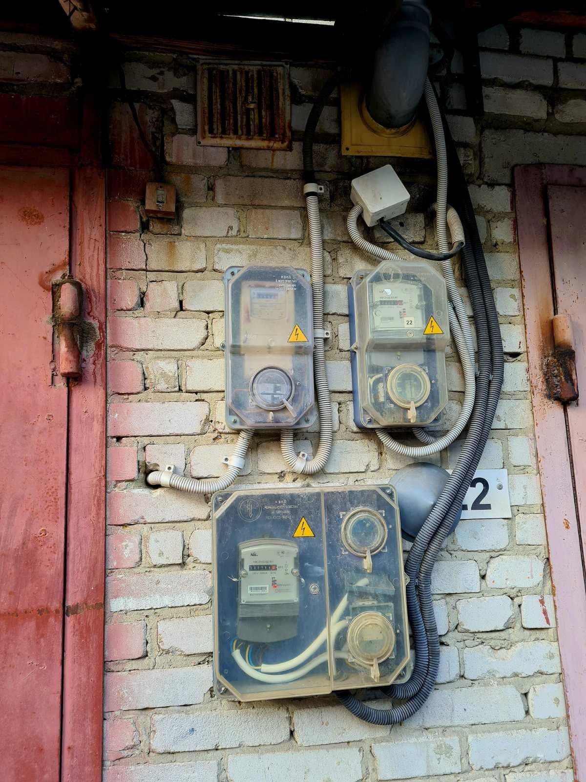 Продаж гараж в кооперативі, цегляний 39 кв.м. ближній центр, Єрошенка