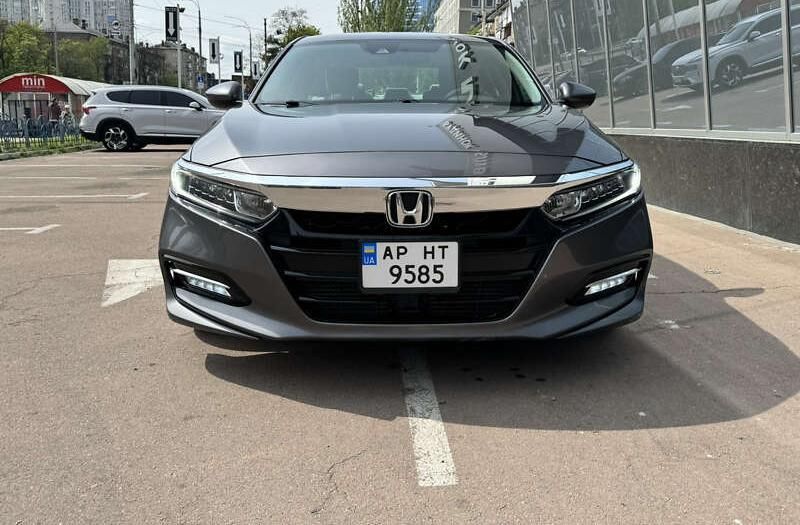 Honda Accord 2019 року