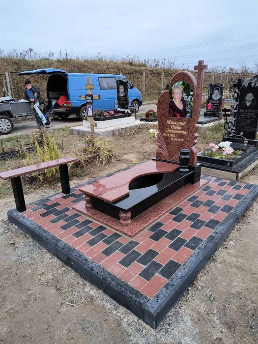 виготовляємо памятники