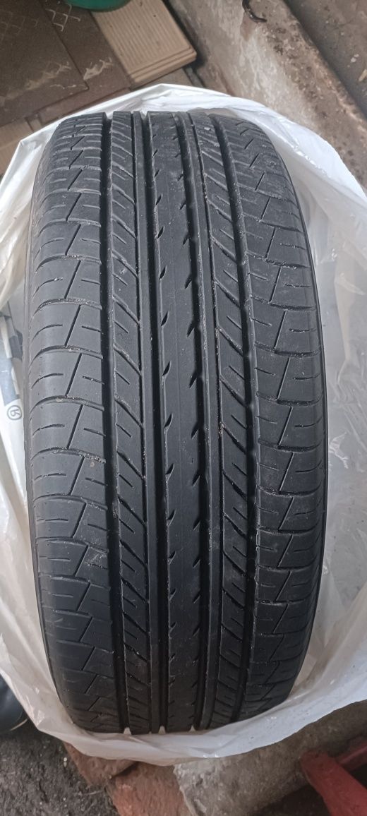 Yokohama 225/55 r18