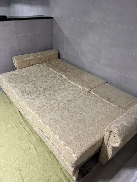 Продам Ліжко для спальні!