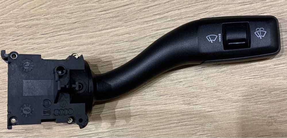 Ручка (переключатель) омывателя Audi A6 C6