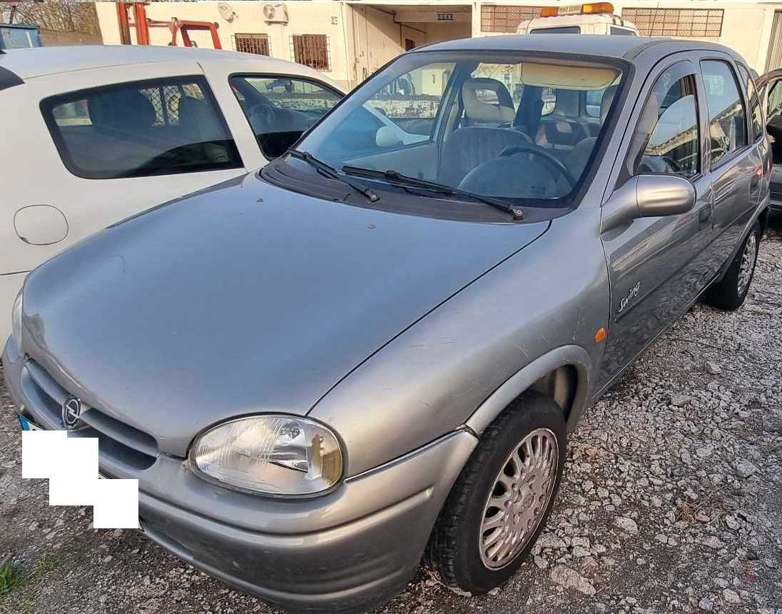 Para peças Opel Corsa B 1.5 D ano 1996