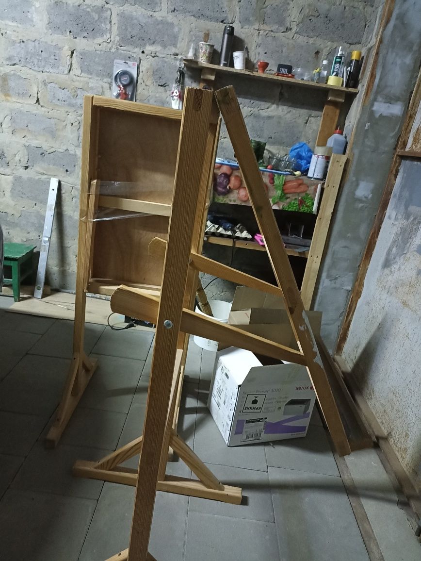 Мольберт из дерева
