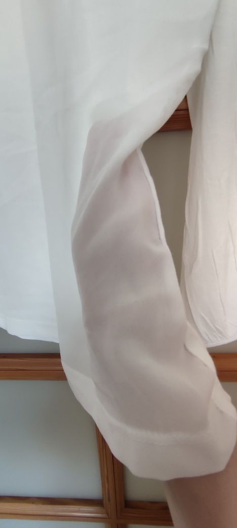 Biała bluzka basic z długim rękawem. Rozm. 36