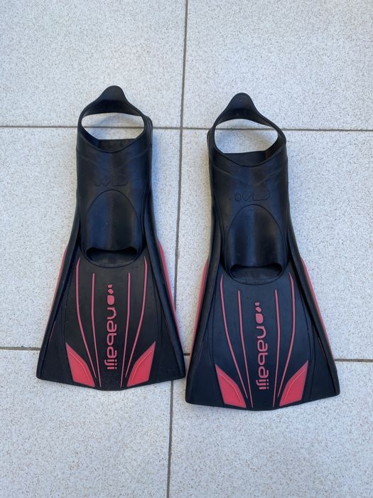 Nadadeira tamanho 40