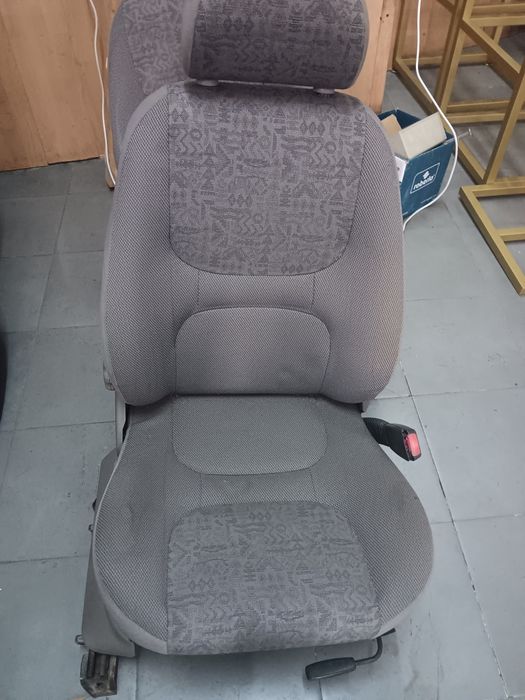 2 bancos land Rover freelander