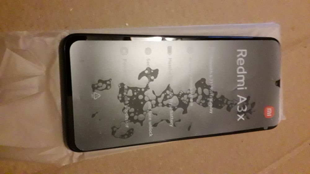 Продам Redmi A 3 x