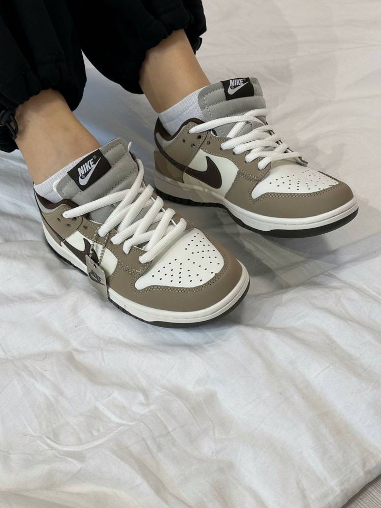 Nike SB Dunk Low Beige