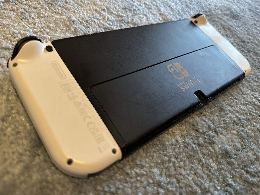 Mega zestaw nintendo switch oled supermario