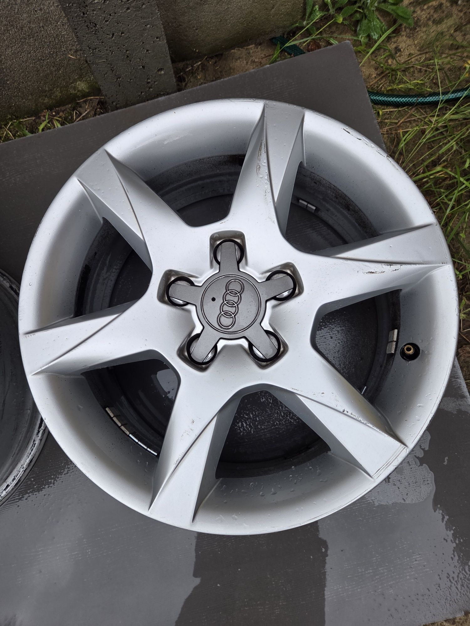 Alufelgi Audi Ronal 16" 5x112 ET35 57.1mm 7J