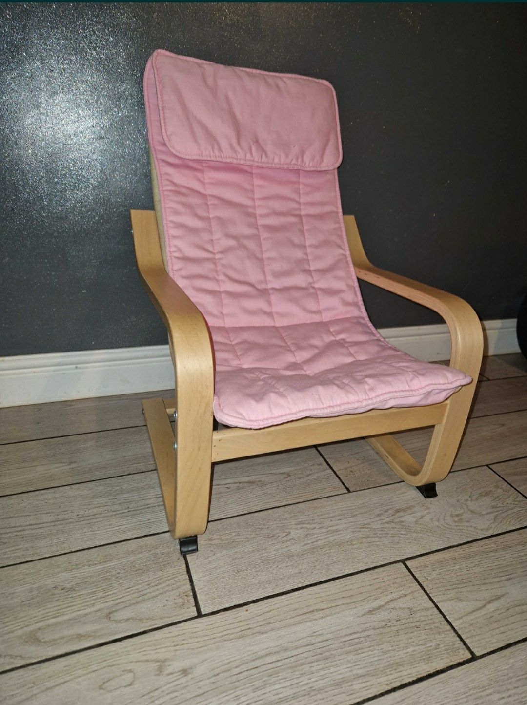 Fotelik ikea model POÄNG dziecięcy