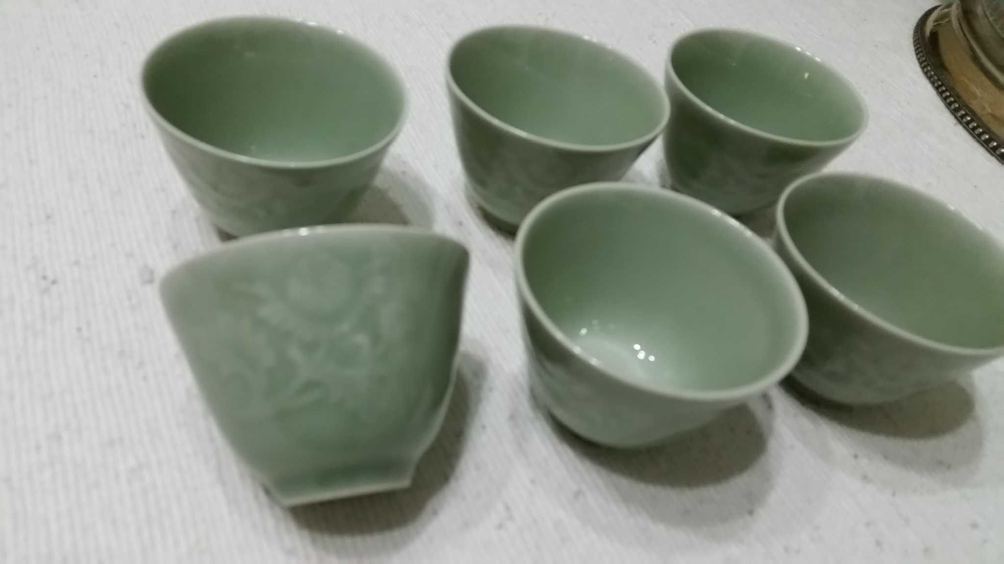 Tacinhas de chá Celadon!