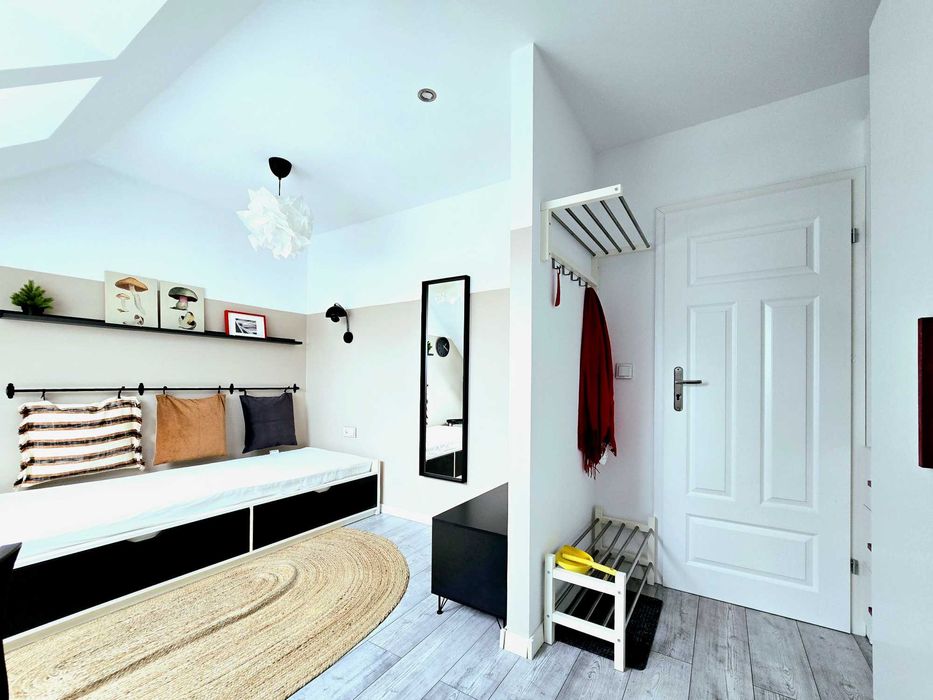 Wynajmę pokój jednoosobowy blisko lotniska, Zabierzowa, Rząski