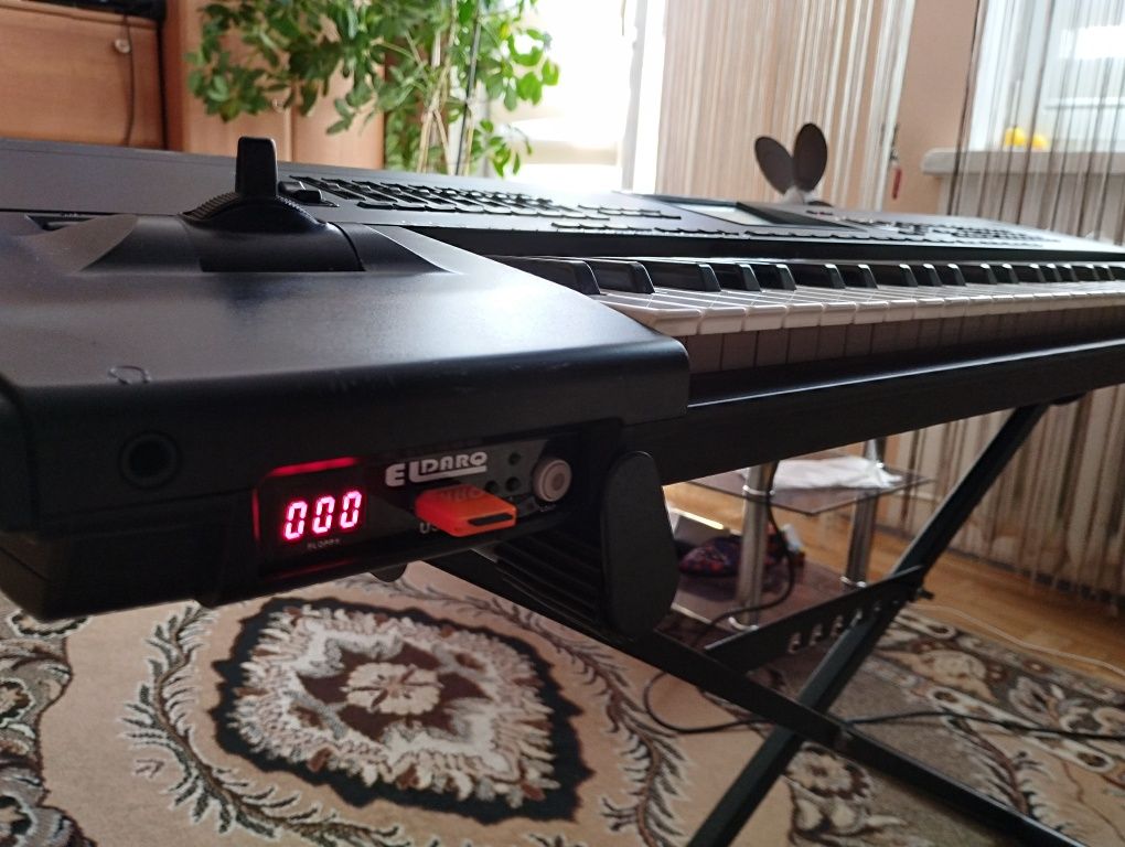 Korg i30 HD z USB + keys  korg
