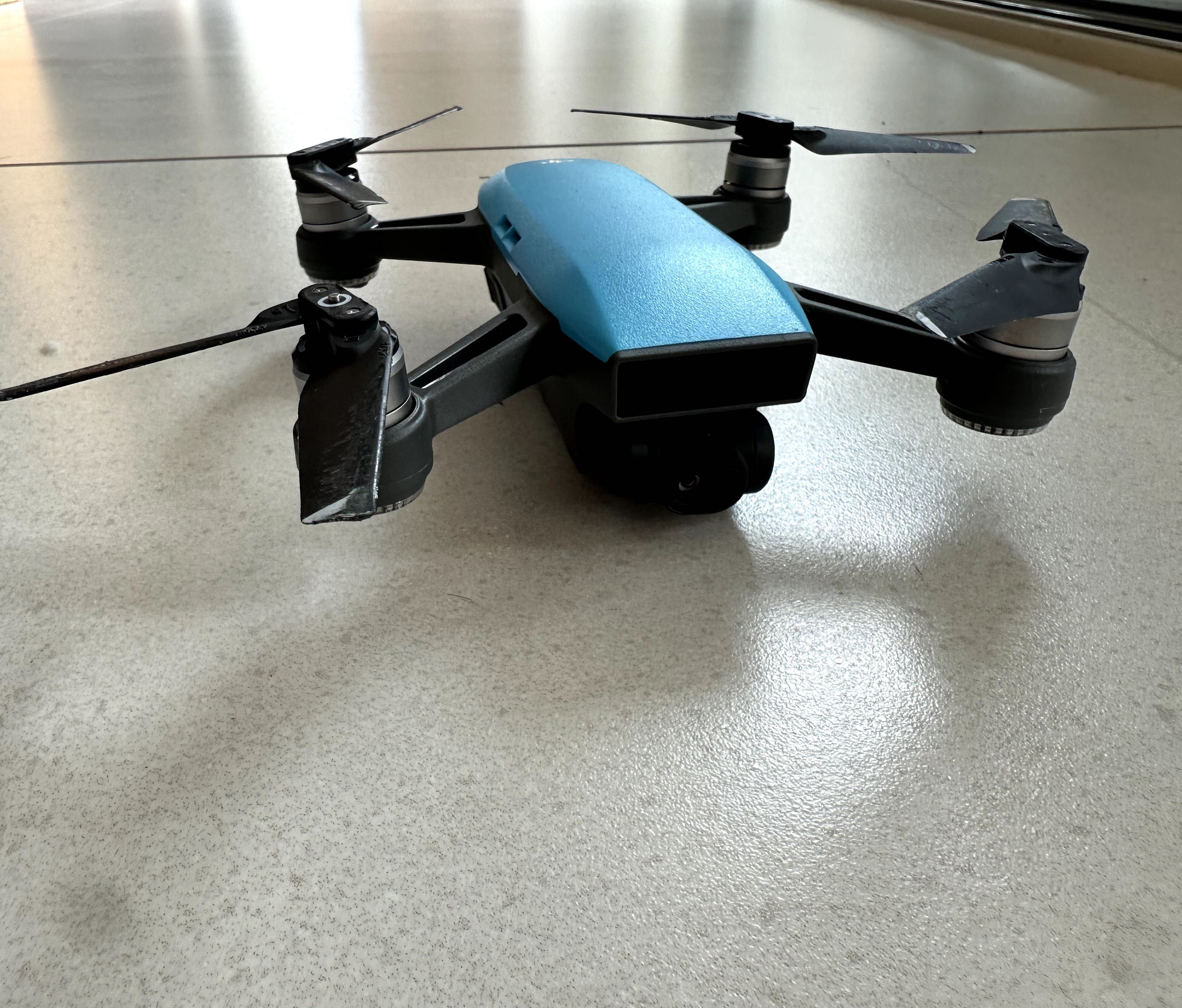 Dron DJI Spark - super stan, dodatki!