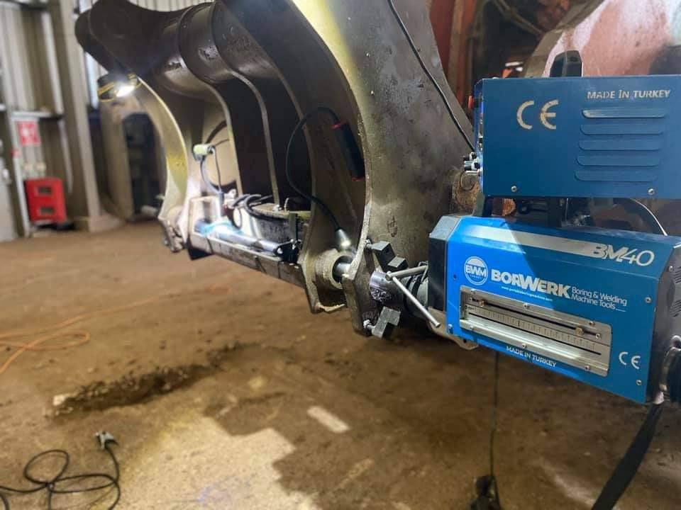 Wytaczanie mobilne, tulejowanie, toczenie, regeneracja siłowników