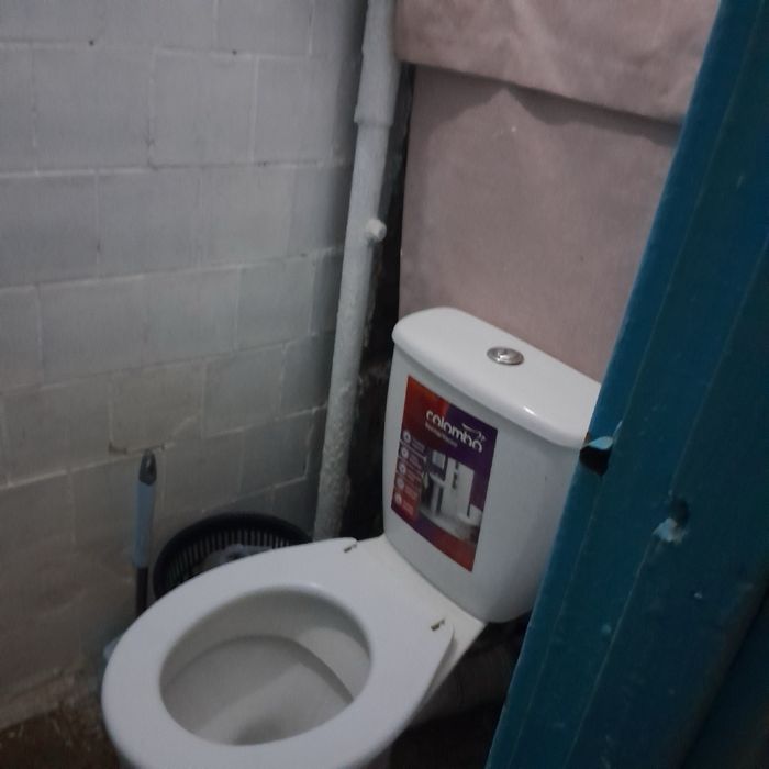 Здам 2 кімнати у гуртожитку на Площі Польовій р - н Фонтану