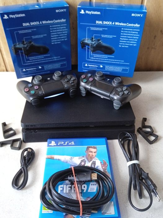 Konsola Sony PlayStation 4  slim 500 GB Nowe pady