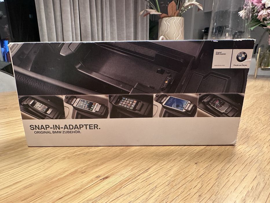 Oryginakny adapter BMW na telefon