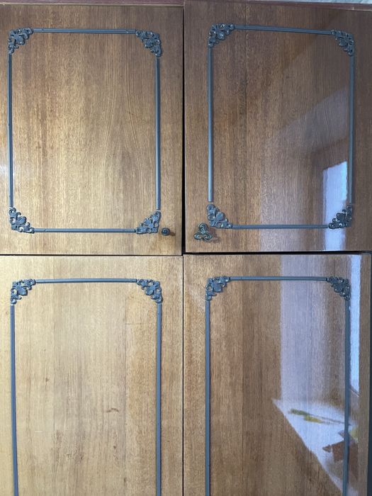 Дерев’яна шафа двохдверна, самовивіз Дніпро лівий берег