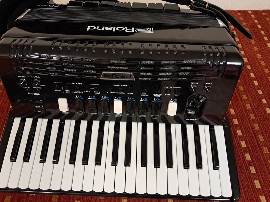 Akordeon Roland Fr 4x