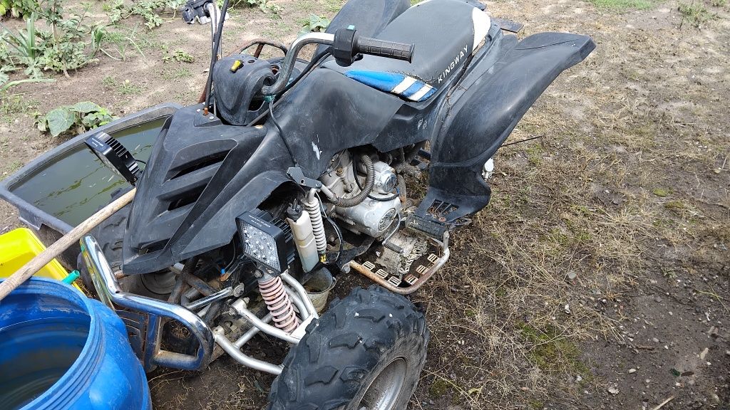 Quad 200cm2 uszkodzony 2017 rok Baschan  ciecz