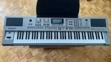 Interaktywny aranżer Roland EXR-7 (+ dodatki)