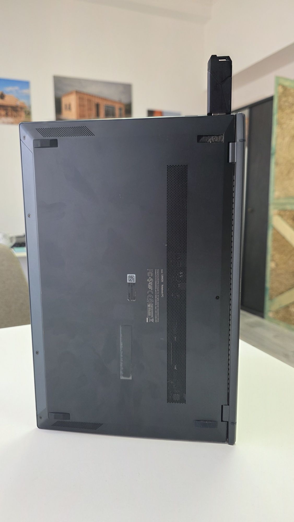 Ультрабук ASUS ZenBook 14 UM425IA. Я перший власник