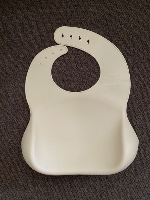 Babete silicone mushie