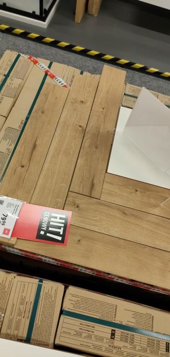 Płytki typu jodełka 4m²