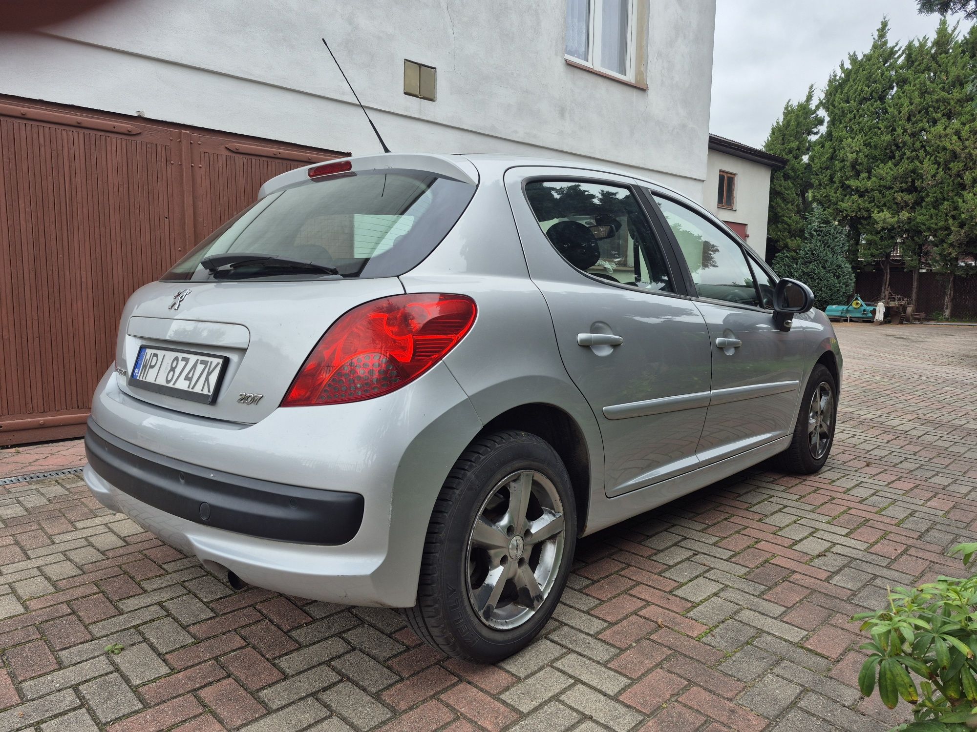 Peugeot 207. 2008 rok  Klimatyzacja